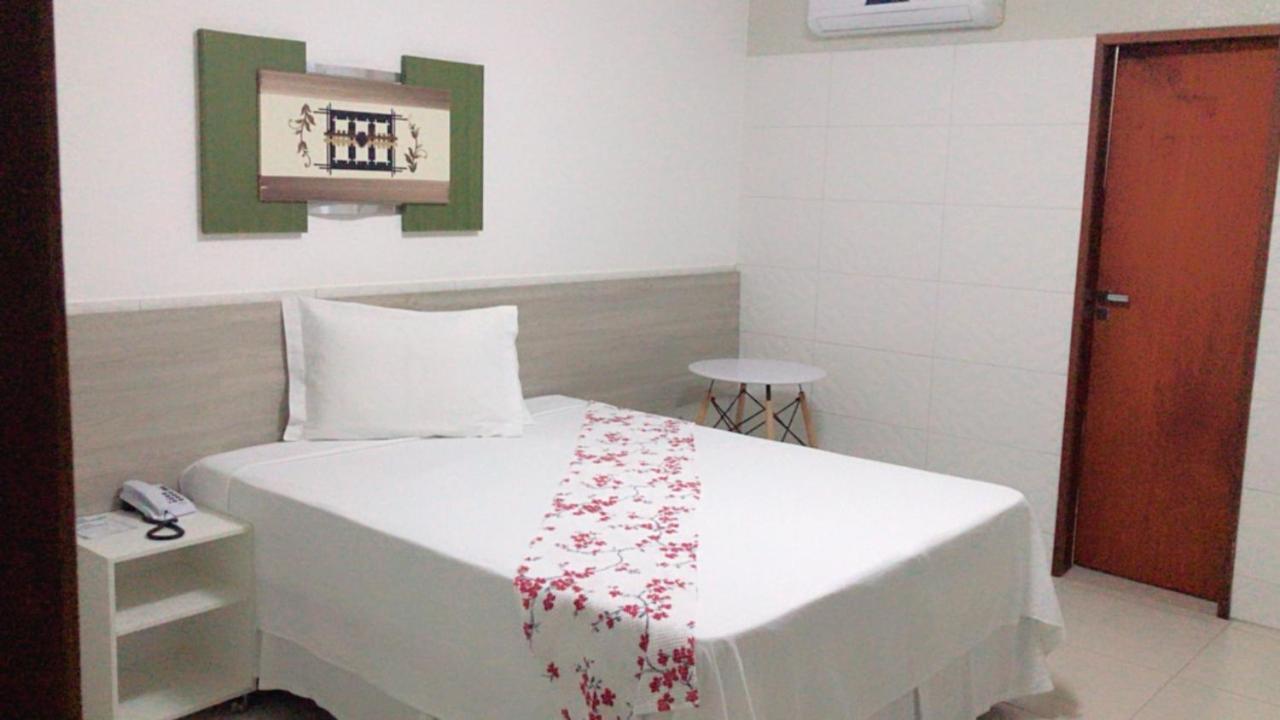 Leon Hotel Barbalha